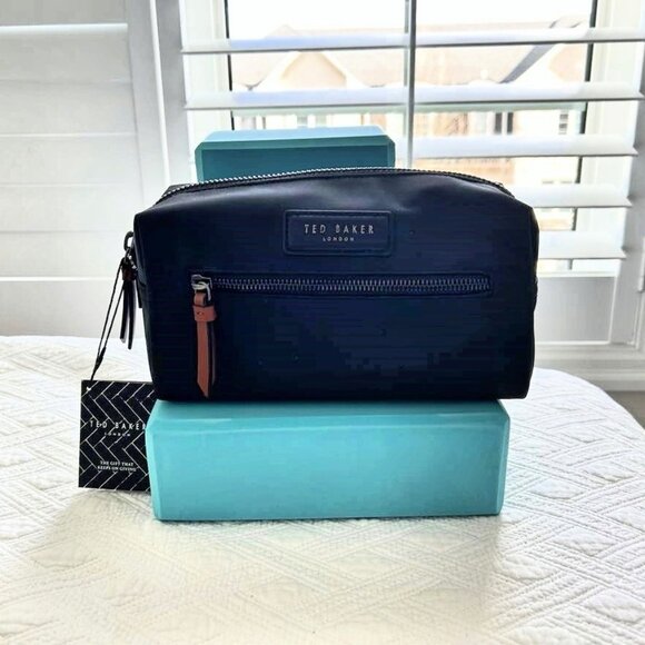 NWT Ted Baker Men's Satin Nylon Washbag - Black - Picture 1 of 4